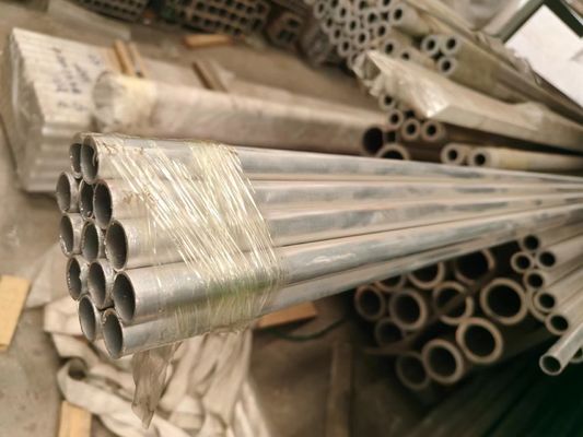 Helder Geanodiseerd 6063 Uitgedreven het Aluminiumprofielen van de Aluminiumpijp Buis